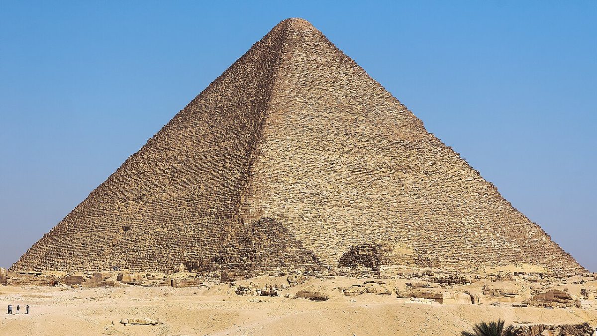 أسرار الهرم الأكبر: هندسة البناء وألغاز الحضارة المصرية
