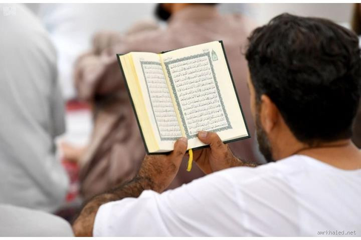 هل يجوز قراءة القرآن بدون تركيز؟