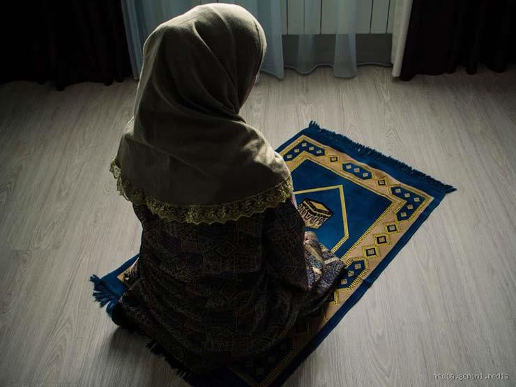 هل يقبل الله صلاة المرأة الغير محجبة؟