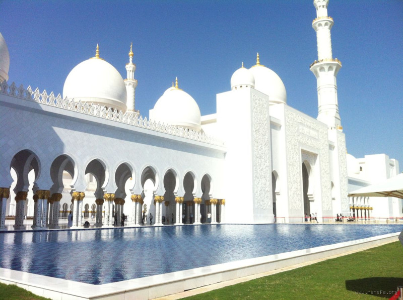 كم سنة استغرق بناء مسجد الشيخ زايد؟ اكتشف التفاصيل المدهشة