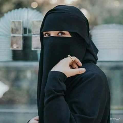 هل النقاب فرض أم سنة الألباني؟ نظرة شرعية شاملة